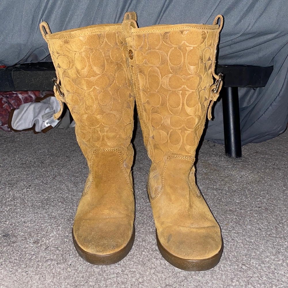 Coach boots